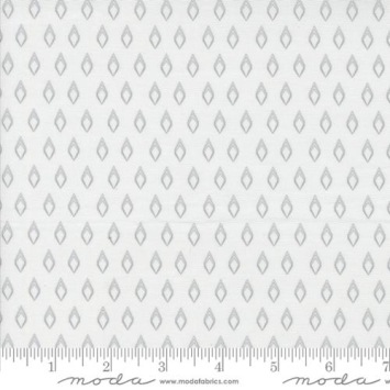 images/productimages/small/mixed-bag-bonbons-white-grey-18250-11-moda-fabrics.jpeg