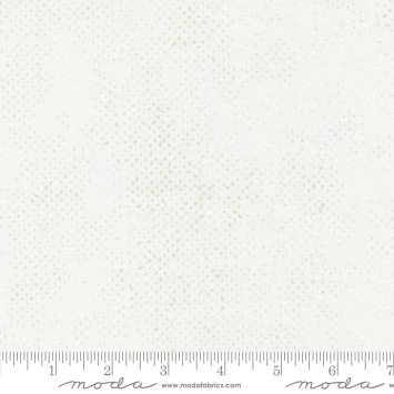 images/productimages/small/zen-chic-spotted-white-1660-11-moda-fabrics.jpg